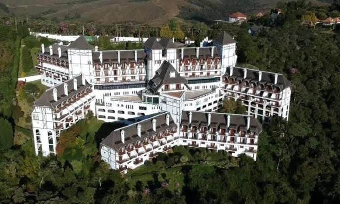 Alto do Capivari Hotel | Apartamento Duplex de luxo em Campos do Jordão