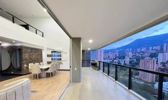 Alejandria Villa | Apartamento El Esplendor, En La Zona Mas Lujosa De Medellin