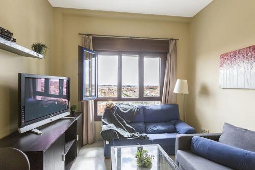 Bormujos Apartamento | Apartamento EL MIRADOR, recepción 24 h, piscina, wifi y parking interior