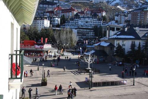 Pradollano Apartamento | Apartamento en la mejor zona de la Sierra junto a los remontes Reformado en 2021