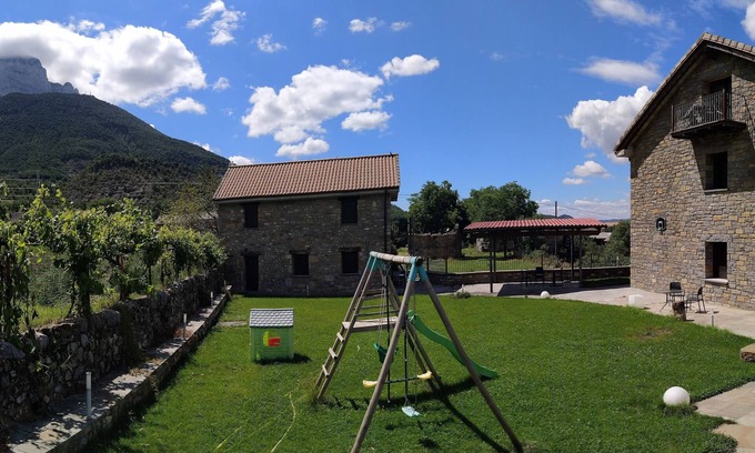 Laspuna Apartamento | Apartamento en la montaña con vistas al Pirineo