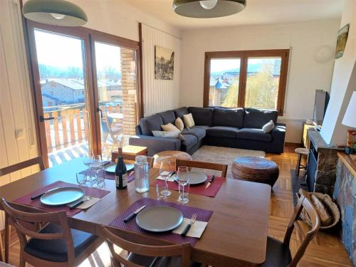 Llivia Apartamento | Apartamento en Llívia ideal 8 personas con piscina