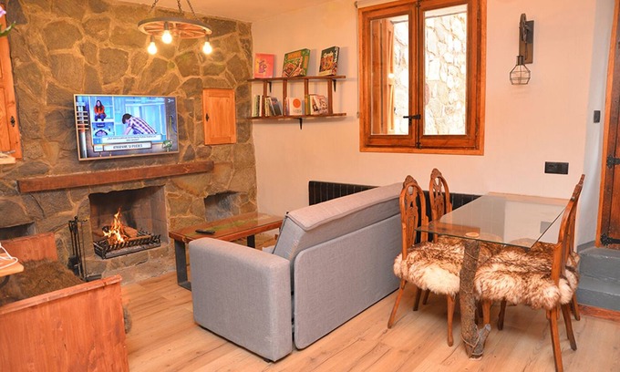 La Pobla de Lillet Apartamento | Apartamento adaptado rústico-moderno 4 plazas Pobla de Lillet