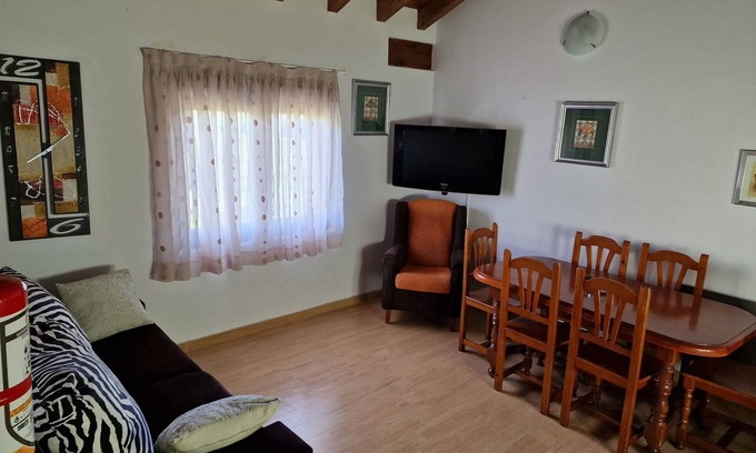 Santillana del Mar Apartamento | Apartamentos Viñas - Apartamento de 2 habitaciones