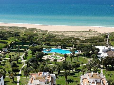 Atlanterra Apartamento | Apartamento en primera linea de playa
