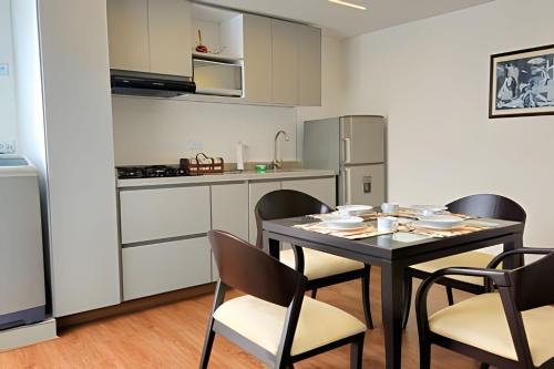 Santa Ana Apartamento | Apartamento ideal: Cantón Norte parqueadero gratis