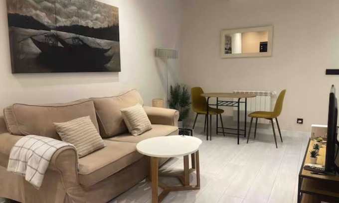 Barrio de La Latina Apartamento | Apartamento ideal para familias. A 12 minutos del palacio real.
