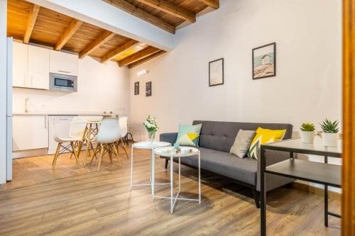 Doctor Barraquer-Grupo Renfe-Policlinico Apartamento | Apartamento Macarena, en el Centro de Sevilla