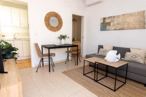 Las Acacias Apartamento | Apartamento Pedregalejo Playa