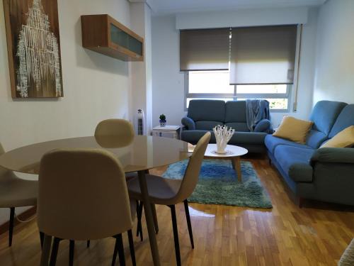Logrono Apartamento | Apartamento Poniente con dos baños muy céntrico 6 personas