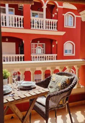 Mazagon Apartamento | Apartamento rojo con vistas al mar