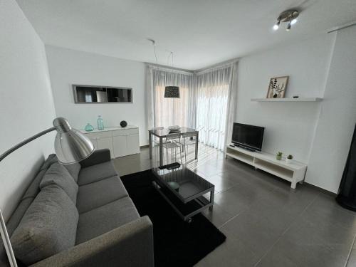 Tivenys Apartamento | APARTAMENTO ROMELIA 1ºa