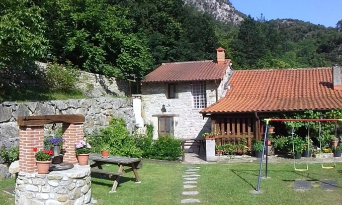 Penamellera Alta Apartamento | 'Apartamento Rural La Tablá' con vistas a la montaña, terraza privada y Wi-Fi