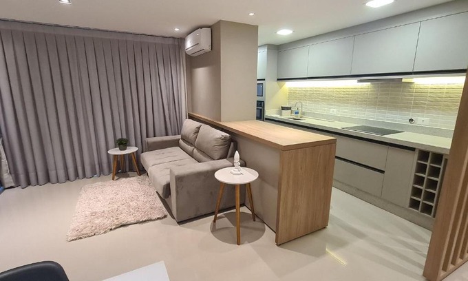 Foz do Iguacu Apartamento | Apartamento Studio no último andar no CENTRO de FOZ com linda VISTA