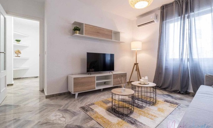 Huelva Apartamento | Apartamento tranquilo , en pleno centro con garaje