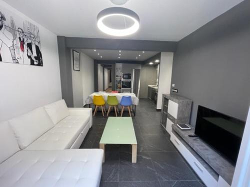 Logrono City Centre Apartamento | Apartamento TROMPETA !PARKING PRIVADO GRATUITO!