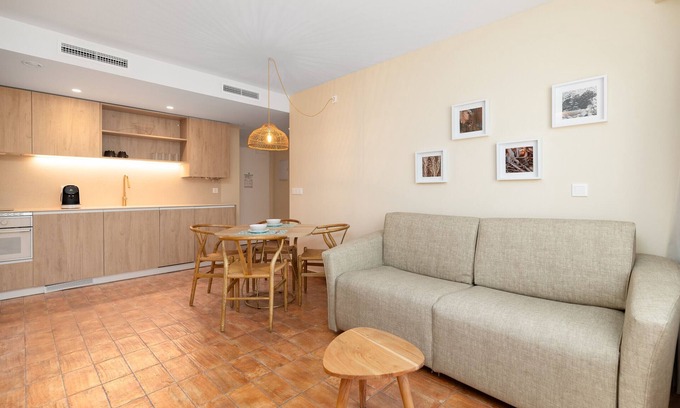 Ciutat de les Arts i les Ciencies Apartamento | APARTAMENTOS LAS CIENCIAS 1ºL. WIFI + AIRE ACONDICIONADO