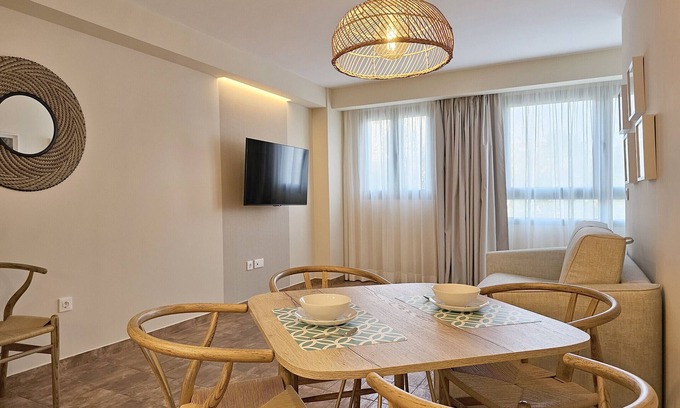 Ciutat de les Arts i les Ciencies Apartamento | APARTAMENTOS LAS CIENCIAS O. Wi-Fi + Parking + Aire Acondicionado