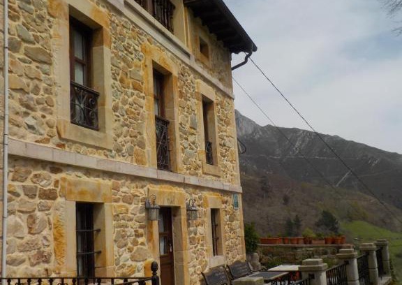 Penamellera Alta Apartamento | Apartamentos Rurales La Husteriza