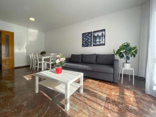 Actur Apartamento | Apartamentos Zaragoza Suites El Pilar 3000