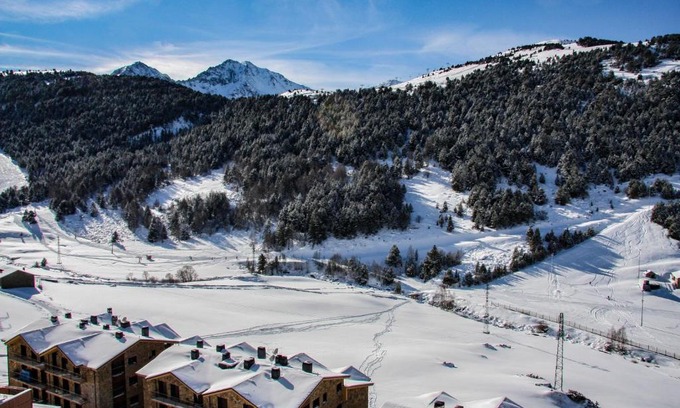 Bordes d'Envalira Apartamento | APARTAMENTS COLELLS