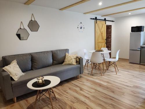 Klodzko Miasto Apartamento | Apartamenty u Gumisia "Gumisiówka" mała agroturystyka Kłodzko Jaszkowa Górna