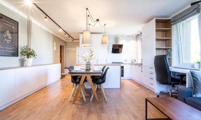Radom Apartamento | ApartamentySnu, Waryński Komfort (przy dworcu)