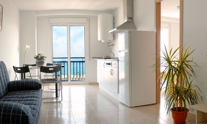 Malgrat de Mar Apartamento | Aparthotel Iris