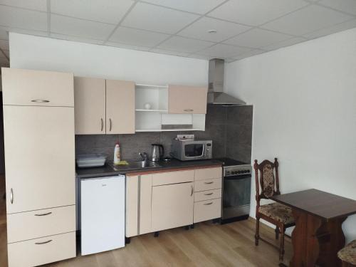 Cerveny Kostelec Apartamento | Apartmán Lhota