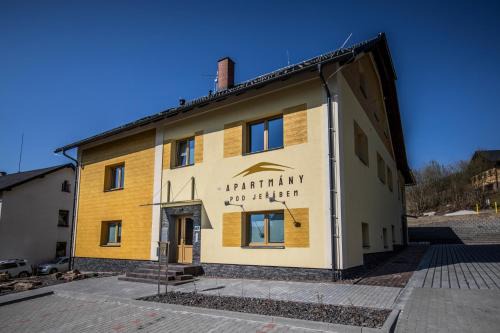 Cervena Voda Apartamento | Apartmány pod Jeřábem, Šanov 67, Červená Voda