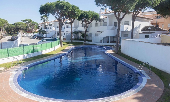 Poblado de Sancti Petri Apartamento | Apartamento Castillo de Mar, piscina y parking