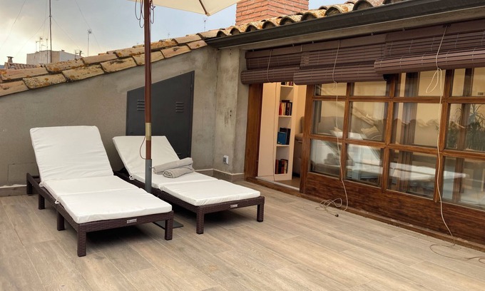 Santa Coloma de Farners Apartamento | Apartamento con dos magníficas terrazas para 2-3 personas