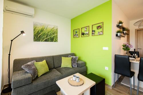 Verzej Apartamento | Apartmaji BANONIA " Poletni vetrc "