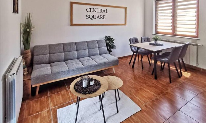 Gospic Apartamento | Apartman Central Square