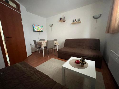 Brzece Apartamento | Apartman Cogan - 100m from Gondola - Brzece