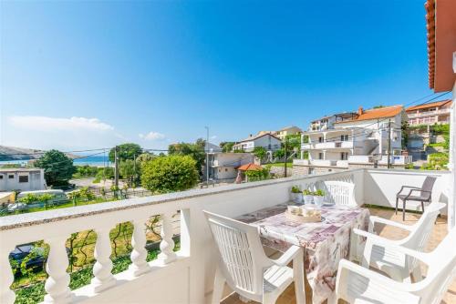 Lopar Apartamento | Apartman Dragan i Slavica 200 m od plaže s terasom