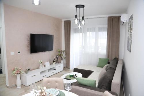 Sremska Mitrovica Apartamento | Apartman MIRJANA