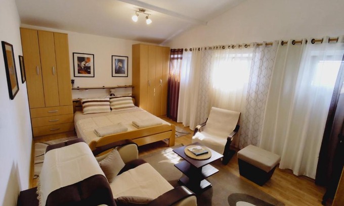 Stari Banovci Apartamento | Apartman Orhideja