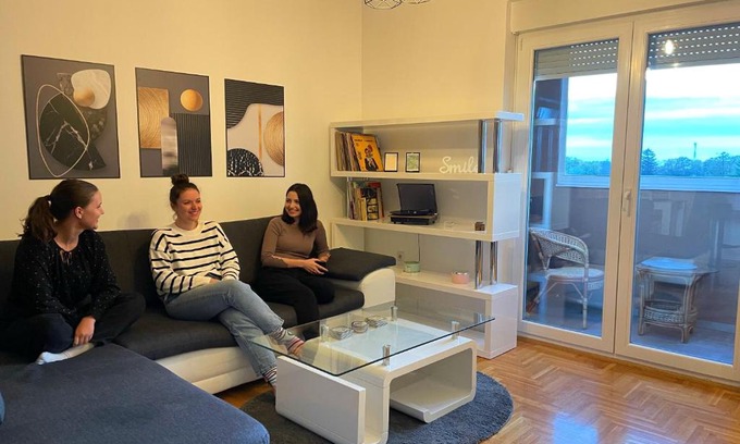 Sombor Apartamento | Apartman Osmeh na dlanu