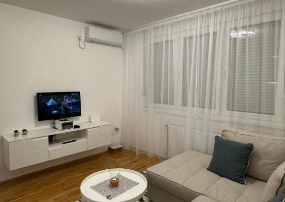 Bistrica Apartamento | Apartman Royal 021