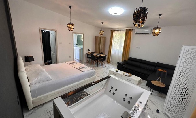 Palic Apartamento | Apartman sa jakuzijem