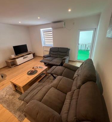 Kikinda Apartamento | Apartman Uno