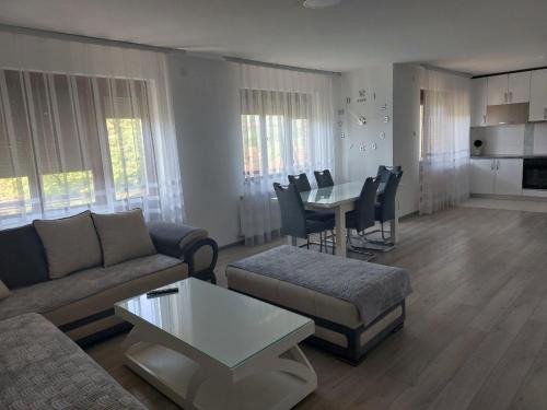 Kursumlija Apartamento | Apartmanii Gajić