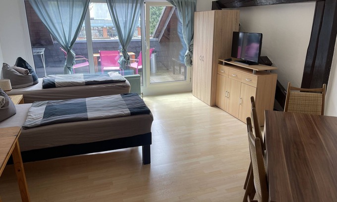 Fuldabruck Apartamento | Apartamento-Económico-Baño Privado-Vista al patio