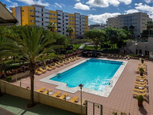 Las Palmas de Gran Canaria Apartamento | Apartment Abora Garden with terrace, pool, extensive gardens and free parking
