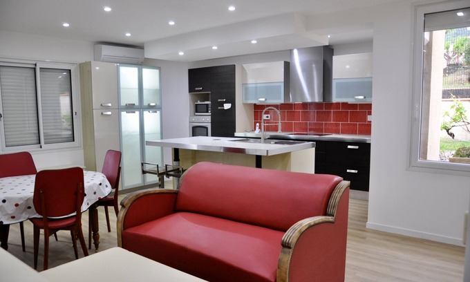 Montesquieu-des-Alberes Apartamento | Apartment, two bedrooms, in a quiet village, starting point for many hikes