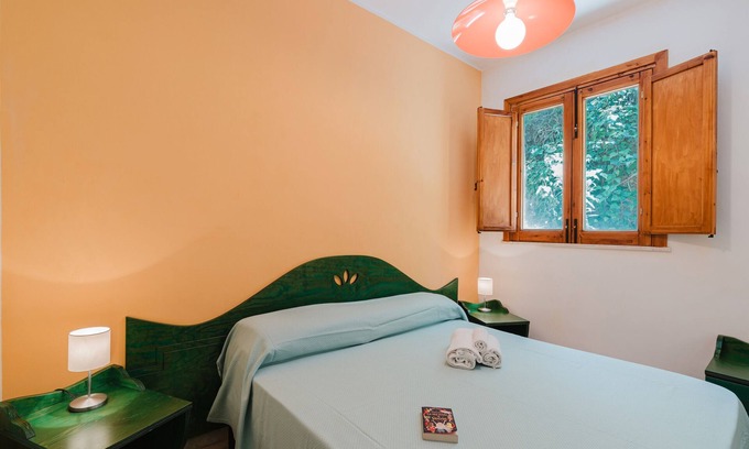 Castellammare del Golfo Apartamento | Apartamento 'Appartamento Con Vista Piscina 2' con piscina compartida, Wi-Fi y aire acondicionado