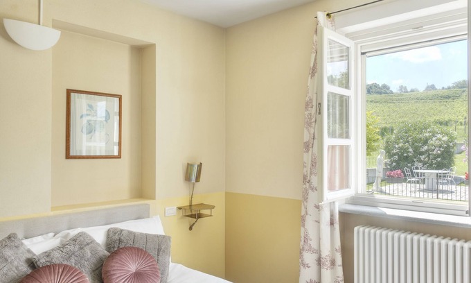 Santo Stefano Belbo Apartamento | Apartamento-Confortable-Baño Privado-Balcón-Appartamento Due