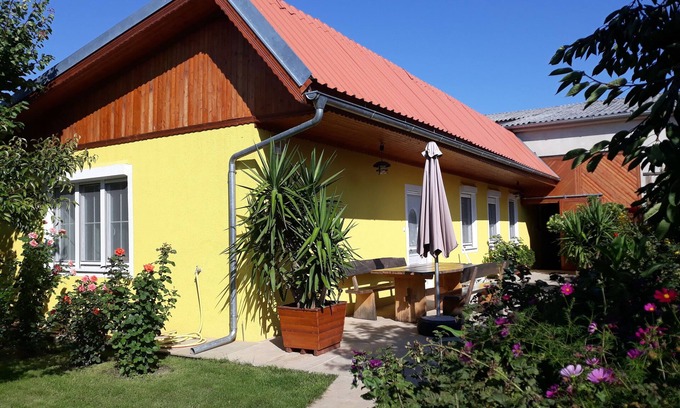 Sankt Andra am Zicksee Apartamento | Apartments Sattler 3 | handicapped accessible | pets | family-friendly