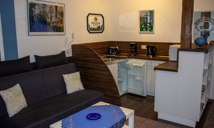 Blievenstorf Apartamento | Apartamento 'Damwildhof Fewo Zur Kastanie' con jardín compartido y Wi-Fi